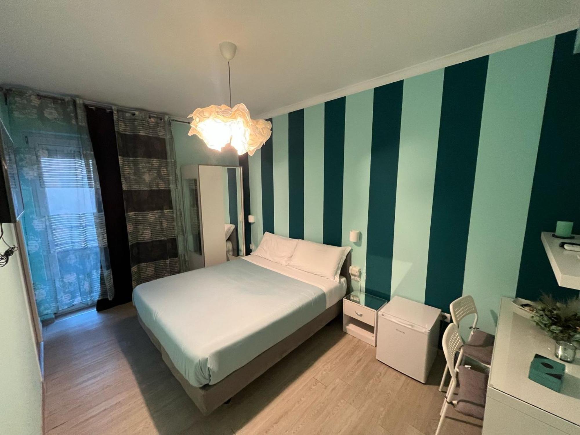 F.Rooms Napoli Екстериор снимка